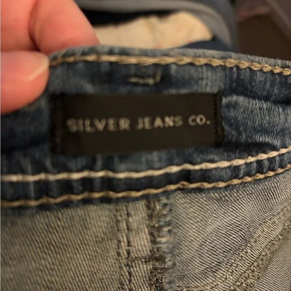 Silver Jeans Co Tuesday Slim Boot Jeans W32 L33 Mid Rise Denim - Picture 2 of 8